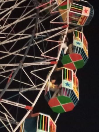 Giant Wheel mishap: Chennai amusement park temporarily shut after people stranded mid-air Giant Wheel mishap: Chennai amusement park temporarily shut after people stranded mid-air