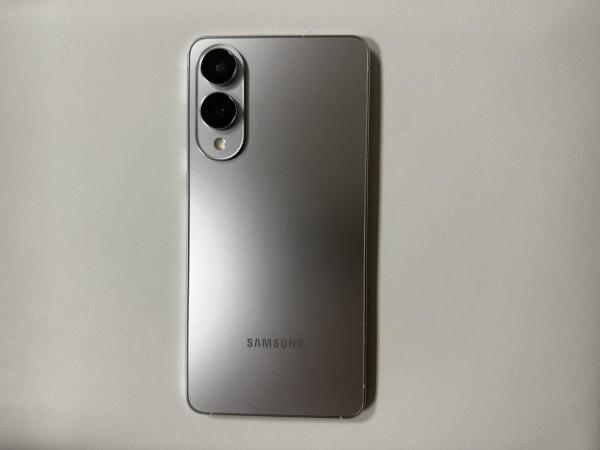 Samsung Galaxy S25 Edge in for review Samsung Galaxy S25 Edge in for review