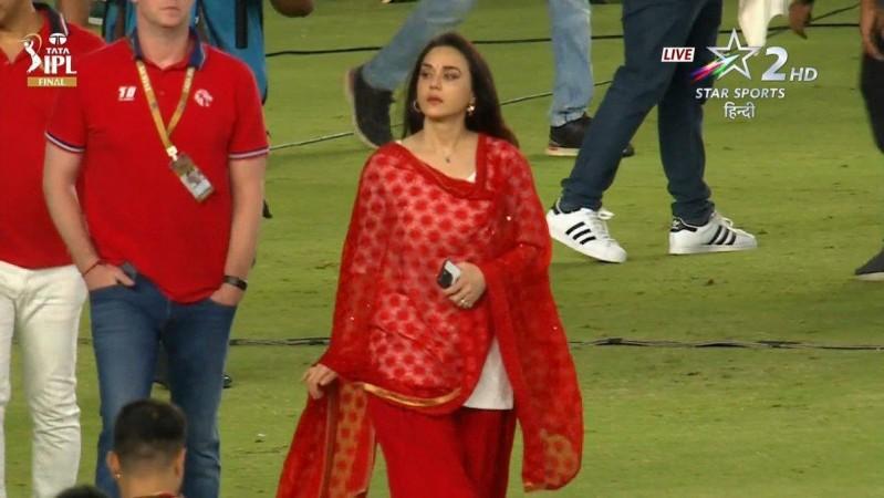 'She's also been waiting for 18 Years': Fans say as Heartbroken Preity Zinta cries after PBKS lost to RCB 'She's also been waiting for 18 Years': Fans say as Heartbroken Preity Zinta cries after PBKS lost to RCB