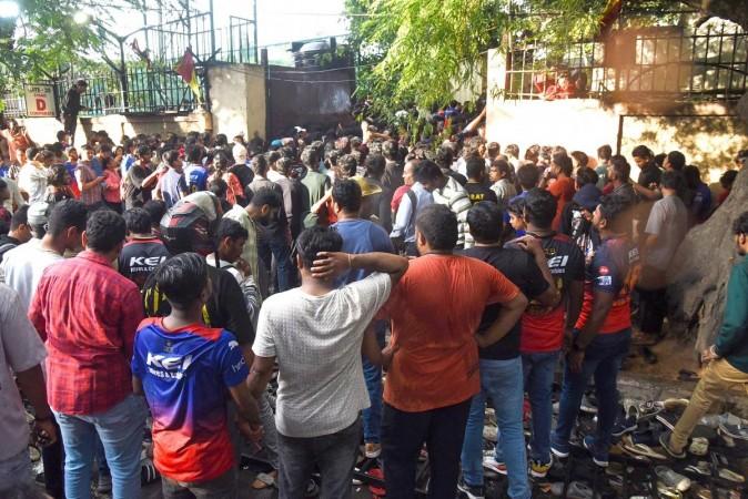 Chinnaswamy Stadium Tragedy: Arrests and Investigations Unfold Chinnaswamy Stadium Tragedy: Arrests and Investigations Unfold