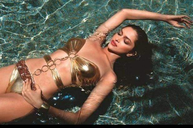 The Kingfisher Calendar 2017 will make you go 'hot damn!' The Kingfisher Calendar 2017 will make you go 'hot damn!'
