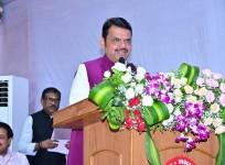 Mumbra railway accident: Maha CM orders probe, announces compensation of Rs 5 lakh to kin of deceased