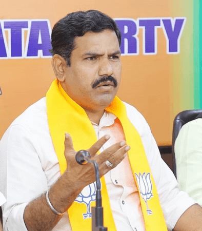 K'taka-led Cong govt raising caste census to hide lapses in B'luru stampede: BJP K'taka-led Cong govt raising caste census to hide lapses in B'luru stampede: BJP