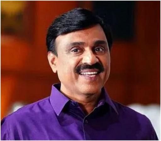 Telangana HC suspends conviction of Gali Janardhan Reddy, 3 others in Obulapuram mining case Telangana HC suspends conviction of Gali Janardhan Reddy, 3 others in Obulapuram mining case