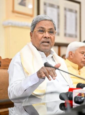 K'taka Cabinet decides to conduct fresh caste census survey, seek Backward Classes panel's opinion: Siddaramaiah K'taka Cabinet decides to conduct fresh caste census survey, seek Backward Classes panel's opinion: Siddaramaiah