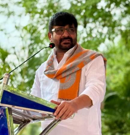 BJP leader murder case: Karnataka Congress MLA surrenders before court, handed over to CBI BJP leader murder case: Karnataka Congress MLA surrenders before court, handed over to CBI