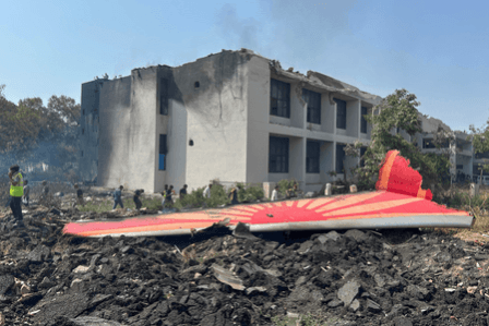 Decoding Dreamliner crash: Aviation expert sees tech glitch or engine failure as key reasons, doesn't rule out sabotage Decoding Dreamliner crash: Aviation expert sees tech glitch or engine failure as key reasons, doesn't rule out sabotage