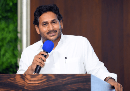Supreme Court order a slap on CM Naidu's face: Jagan Mohan Reddy Supreme Court order a slap on CM Naidu's face: Jagan Mohan Reddy