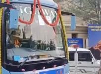 Kailash Manasarovar Yatra: Batch of pilgrims flagged off, UP ministers extend wishes