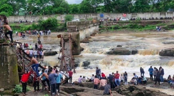 Pune bridge collapse: Dy CM Ajit Pawar warns those responsible for negligence, orders probe Pune bridge collapse: Dy CM Ajit Pawar warns those responsible for negligence, orders probe