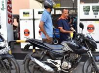 Oil prices continue to surge amid growing Israel-Iran tensions