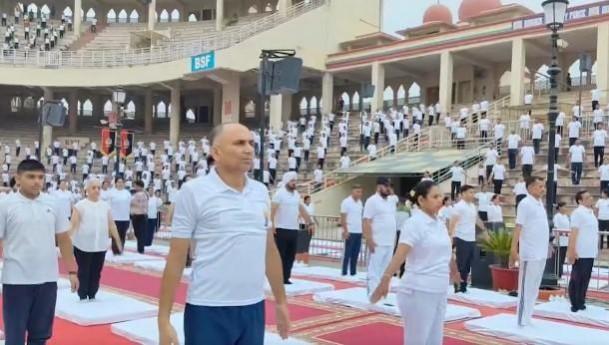 IDY 2025: Grand Yoga Day event held at Attari-Wagah border IDY 2025: Grand Yoga Day event held at Attari-Wagah border