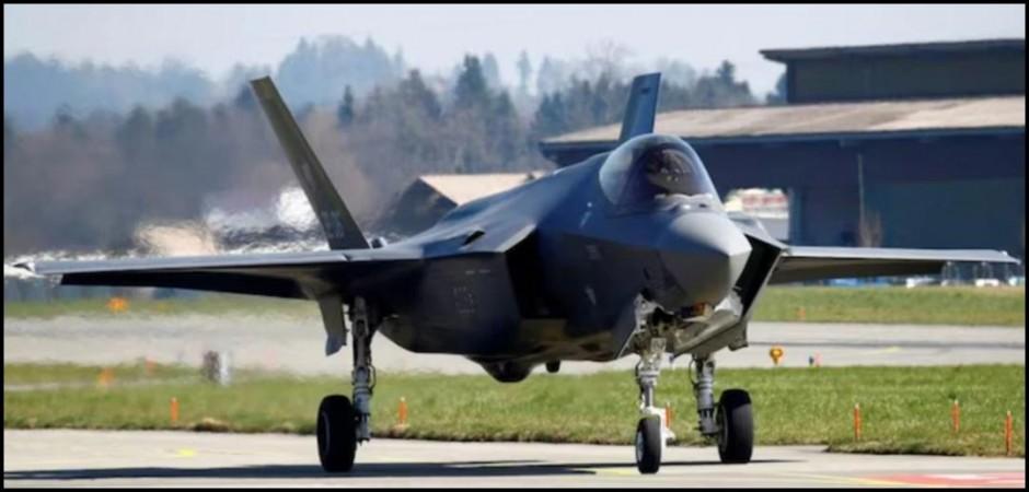 Kerala: Stranded British F-35B stealth fighter jet awaits engineers for repairs Kerala: Stranded British F-35B stealth fighter jet awaits engineers for repairs