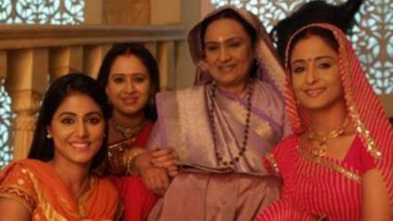 Lataa Saberwal confirms divorce from Sanjeev Seth after 15 years of marriage; Netizens draw parallels with Aamir Khan Lataa Saberwal confirms divorce from Sanjeev Seth after 15 years of marriage; Netizens draw parallels with Aamir Khan
