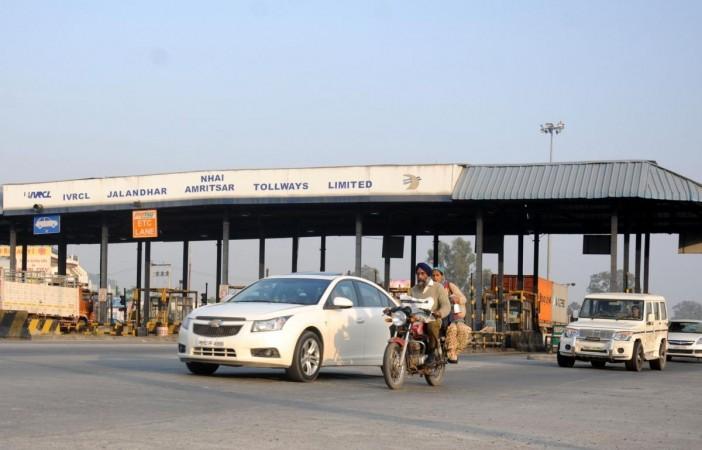 No toll proposed for 2-wheelers, says Nitin Gadkari amid viral reports No toll proposed for 2-wheelers, says Nitin Gadkari amid viral reports