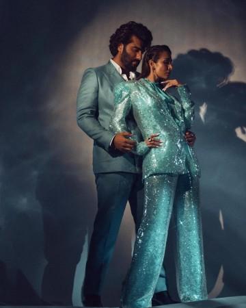 Ex-GF Malaika Arora shares cute boomerang from dating days to wish Arjun Kapoor on his birthday; see loved-up pics of duo Ex-GF Malaika Arora shares cute boomerang from dating days to wish Arjun Kapoor on his birthday; see loved-up pics of duo