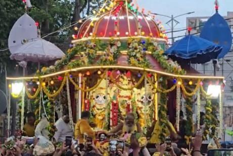 Centuries-old Lord Jagannath Rath Yatra celebrated in Kashi, lakh of devotees participate Centuries-old Lord Jagannath Rath Yatra celebrated in Kashi, lakh of devotees participate