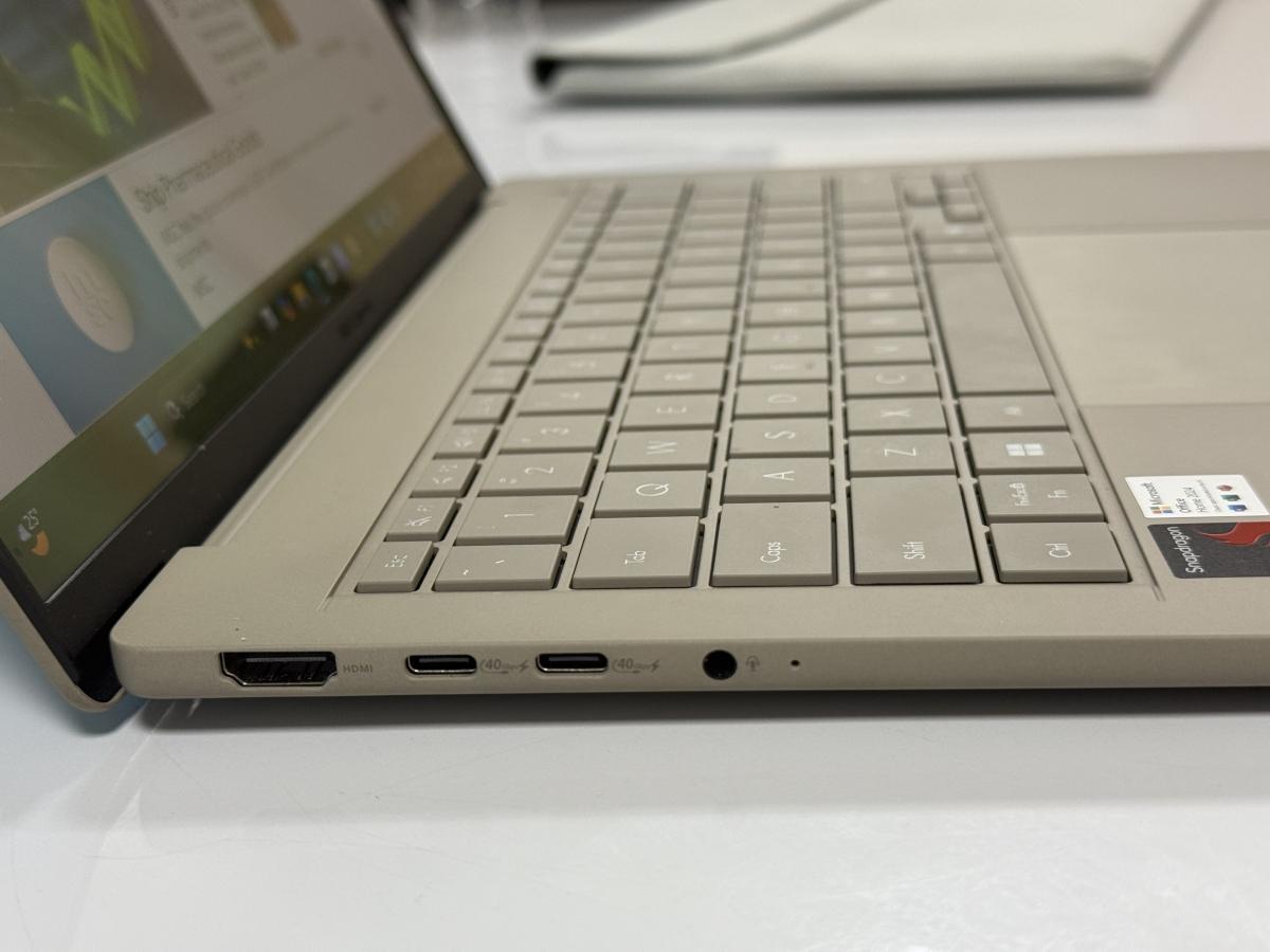 Asus Zenbook A14 (UX3407QA) review