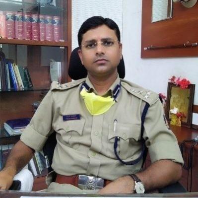 K'taka govt moves HC against CAT order quashing IPS officer's suspension in stampede case K'taka govt moves HC against CAT order quashing IPS officer's suspension in stampede case