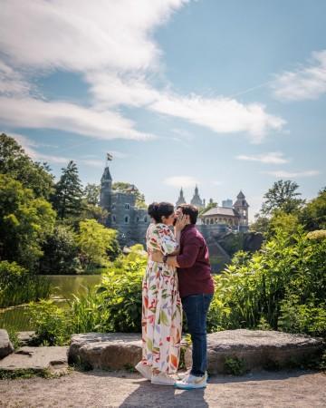 'We met on app..': Anshula Kapoor locks lips with BF Rohan Thakkar as they get engaged; half-sisters Janhvi- khushi Kapoor beam with joy 'We met on app..': Anshula Kapoor locks lips with BF Rohan Thakkar as they get engaged; half-sisters Janhvi- khushi Kapoor beam with joy