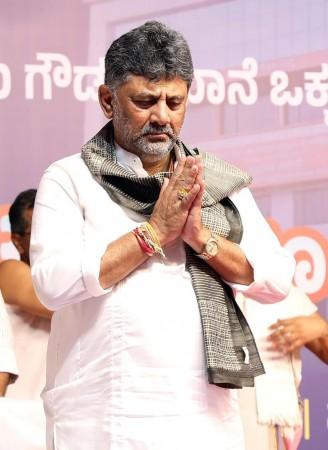Defamation case: K'taka HC stays trial court proceedings against Dy CM Shivakumar Defamation case: K'taka HC stays trial court proceedings against Dy CM Shivakumar