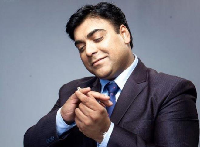 She was huge as big as I am: Ram Kapoor takes a dig at Smriti Irani's weight gain; netizens call him 'disgusting' She was huge as big as I am: Ram Kapoor takes a dig at Smriti Irani's weight gain; netizens call him 'disgusting'