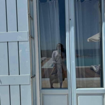 Kareena Kapoor Khan turns up the heat on Instagram in nude beachwear, see stunning photos from her London vacation Kareena Kapoor Khan turns up the heat on Instagram in nude beachwear, see stunning photos from her London vacation