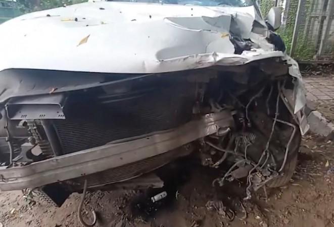 Drunk Audi driver mows down 5 sleeping on Delhi footpath; eyewitnesses say he tried to flee but hit dumper Drunk Audi driver mows down 5 sleeping on Delhi footpath; eyewitnesses say he tried to flee but hit dumper