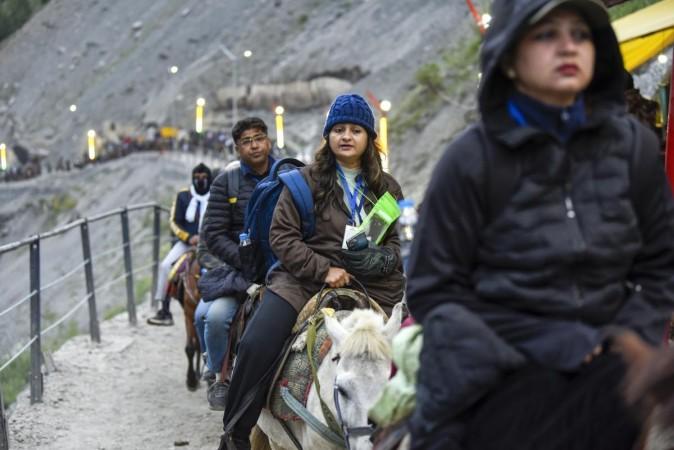 Amarnath Yatra: Over two lakh devotees have 'darshan', fresh batch of 6143 leaves for Kashmir Amarnath Yatra: Over two lakh devotees have 'darshan', fresh batch of 6143 leaves for Kashmir