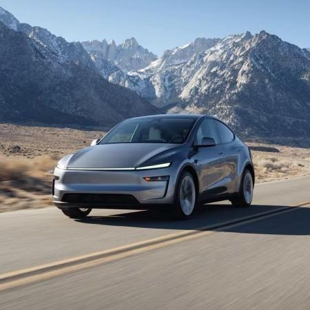 Tesla enters India with Model Y at Rs 59.89 lakh — Mumbai showroom open, deliveries start Q3 2025 Tesla enters India with Model Y at Rs 59.89 lakh — Mumbai showroom open, deliveries start Q3 2025