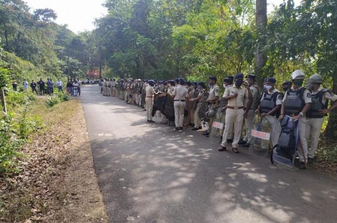 Two arrested in Maharashtra Assembly scuffle case Two arrested in Maharashtra Assembly scuffle case