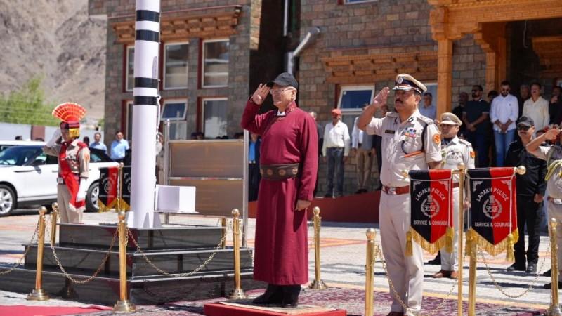 Kavinder Gupta new LG of Ladakh Kavinder Gupta