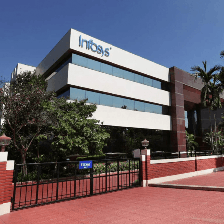 Infosys' Q1 net profit dips 1.6 pc sequentially to Rs 6,924 crore, revenue up Infosys' Q1 net profit dips 1.6 pc sequentially to Rs 6,924 crore, revenue up