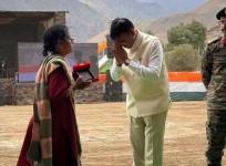 Nation remembers Kargil heroes: Union Minister Mansukh Mandaviya, Army Chief pay respects in drass