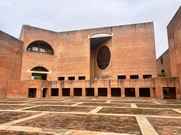 IIM-Ahmedabad Expands Global Reach with Dubai Campus IIM-Ahmedabad Expands Global Reach with Dubai Campus