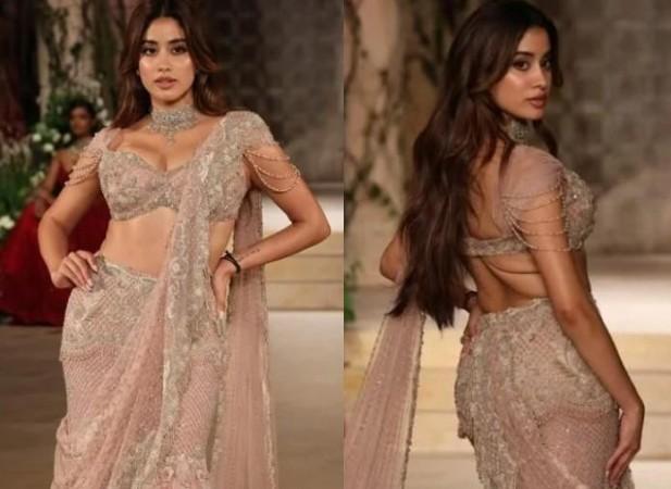 Janhvi Kapoor at India Couture Week Janhvi Kapoor at India Couture Week