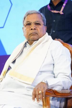 LoP Gandhi has proof of voter fraud in Bengaluru, he will launch protest: K'taka CM Siddaramaiah LoP Gandhi has proof of voter fraud in Bengaluru, he will launch protest: K'taka CM Siddaramaiah