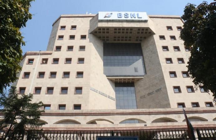 Centre aims to collect Rs 900 crore for BSNL, Rs 4,573 crore for MTNL via asset monetisation in FY26 Centre aims to collect Rs 900 crore for BSNL, Rs 4,573 crore for MTNL via asset monetisation in FY26