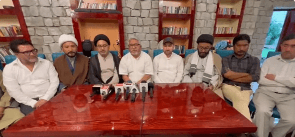 Senior leader of the Kargil Democratic Alliance Asgar Ali Karbalai interacting with media at Kargil Karbalai