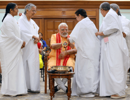 PM Modi Celebrates Raksha Bandhan with Children, Brahma Kumaris; Priyanka Ties Rakhi to Rahul Gandhi PM Modi Celebrates Raksha Bandhan with Children, Brahma Kumaris; Priyanka Ties Rakhi to Rahul Gandhi