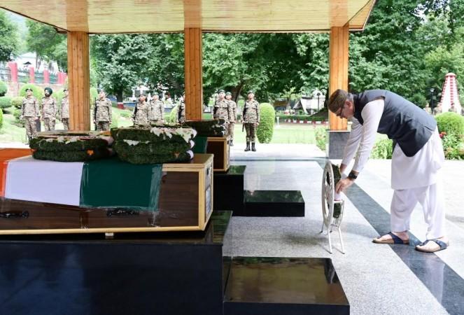 Jammu and Kashmir Chief Minister Omar Abdullah laid the wreath and paid rich tribute to the brave soldiers who made ultimate sacrifice at Kulgam. Omar Abdullah