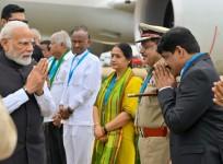 PM Modi arrives in Bengaluru; thousands line up on roads to welcome him