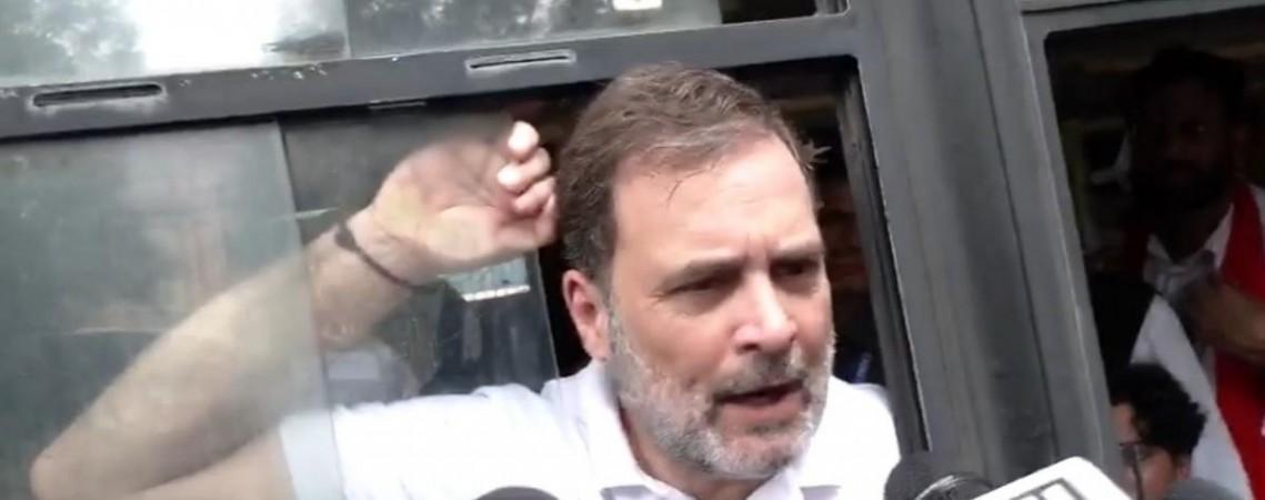 Delhi Police detain Rahul Gandhi, INDIA bloc MPs during protest march to ECI
