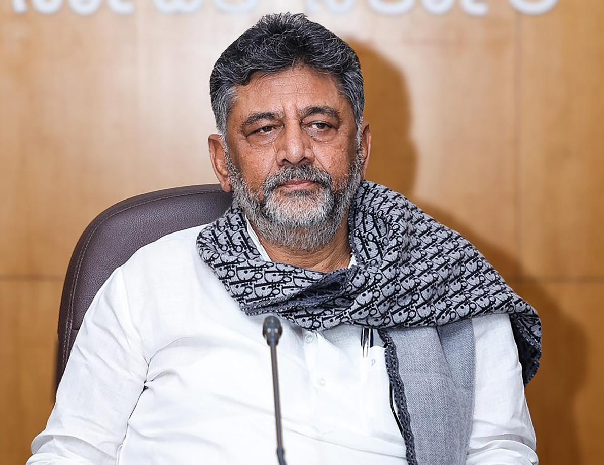 'We are not schoolboys, Rahul Gandhi will not take oath': Shivakumar