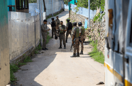 J&K SIA raids 8 places in Srinagar in 1990 targeted killing of Kashmiri Pandit woman case J&K SIA raids 8 places in Srinagar in 1990 targeted killing of Kashmiri Pandit woman case