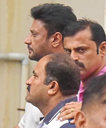 Kannada actor Darshan arrested in Bengaluru after SC cancels bail in Renukaswamy murder case, says police Kannada actor Darshan arrested in Bengaluru after SC cancels bail in Renukaswamy murder case, says police