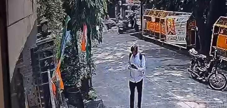 CCTV footage shows attacker surveyed Delhi CM's Shalimar Bagh residence, probe reveals criminal past CCTV footage shows attacker surveyed Delhi CM's Shalimar Bagh residence, probe reveals criminal past