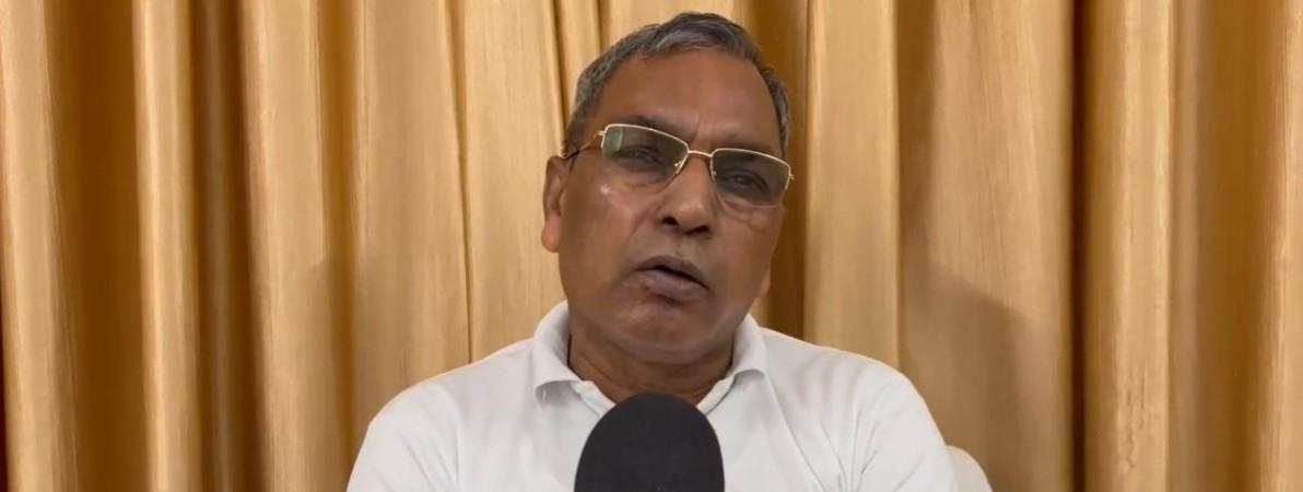 Rajbhar hits out at Akhilesh, says PDA means 'Parivar, Dimple, Akhilesh'