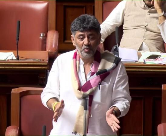 K'taka Dy CM Shivakumar sings RSS anthem in Assembly, video goes viral K'taka Dy CM Shivakumar sings RSS anthem in Assembly, video goes viral