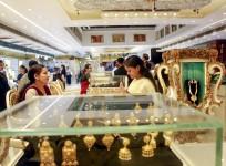 Gold falls by Rs 600 this week, silver also declines